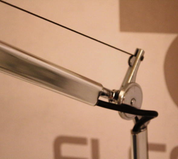 Лампа настольная tolomeo