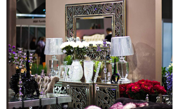 Светильник настольный серебряный