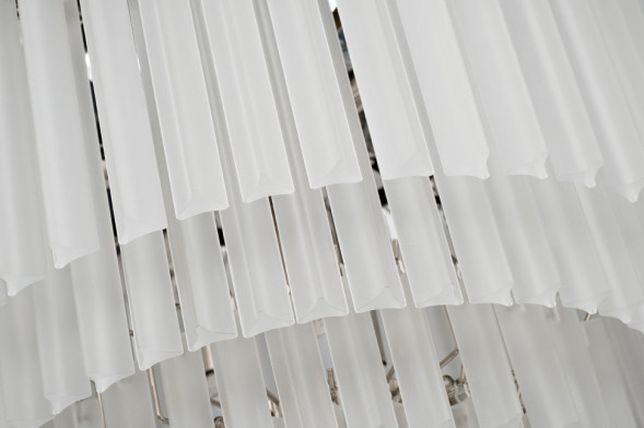 Люстра из матового стекла